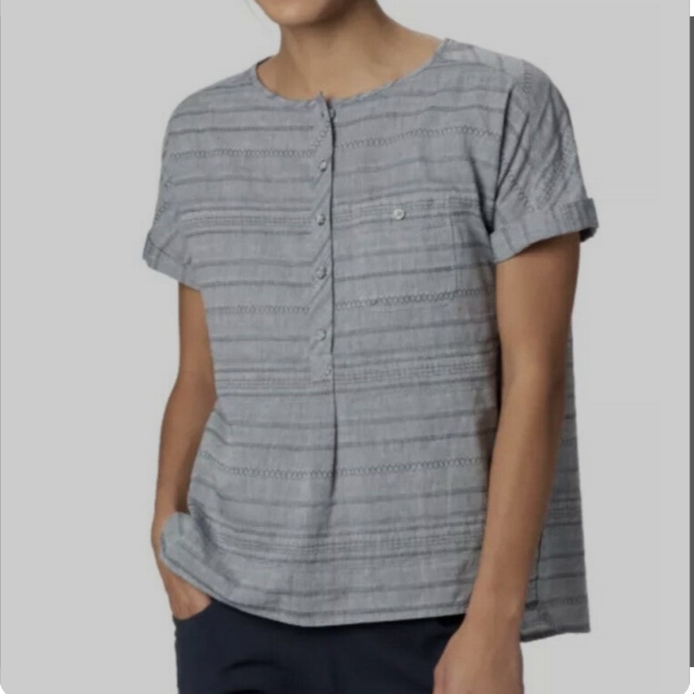 Mountain Hardwear palisade short sleeve chambray popover button front pockets M
